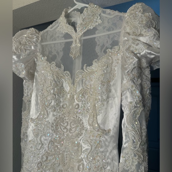 COPY - Vintage classy extremely gorgeous sparkly wedding dress size m - Picture 16 of 17